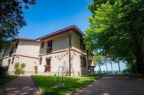 Epico Seafront & Garden Apartments