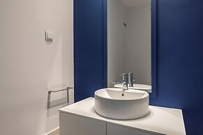 Ando Living - Abrantes 10 House