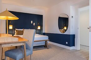 Ando Living - Abrantes 10 House
