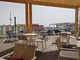 HOTEL COLA FRONTEMARE
