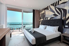 HOTEL COLA FRONTEMARE