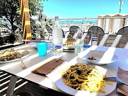 HOTEL COLA FRONTEMARE