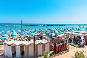 HOTEL COLA FRONTEMARE