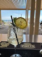 HOTEL COLA FRONTEMARE