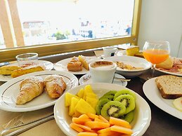 HOTEL COLA FRONTEMARE