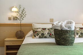 HOTEL COLA FRONTEMARE