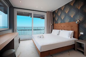 HOTEL COLA FRONTEMARE