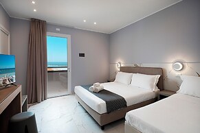HOTEL COLA FRONTEMARE