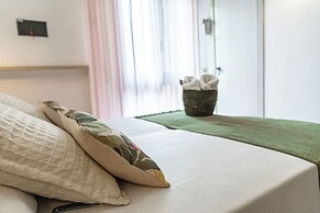 HOTEL COLA FRONTEMARE