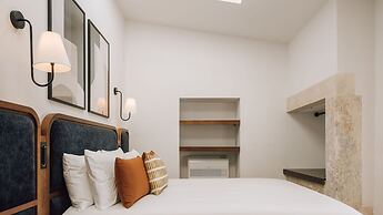 Ando Living Madalena House