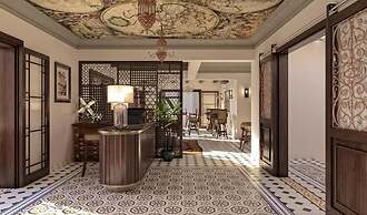 Eileen Hotel