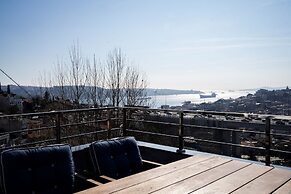 Mona Bosphorus