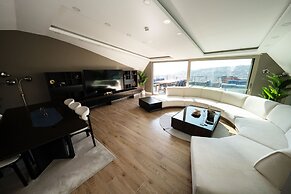Mona Bosphorus