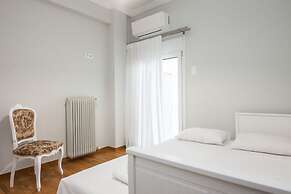 Brand new apt in Zografou