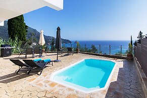 Maison du Soleil by CorfuEscapes