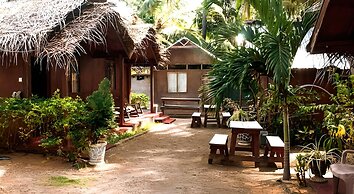 Dolphin Bay Cabana Resort