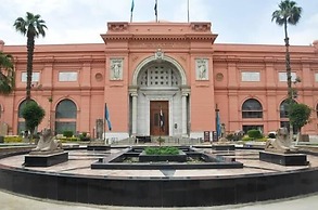 Pyramita Hotel