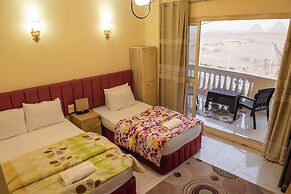 Pyramita Hotel