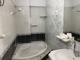 Pyramita Hotel