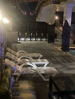 Pyramita Hotel
