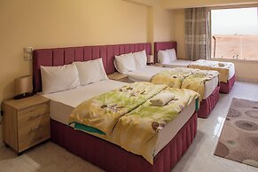 Pyramita Hotel