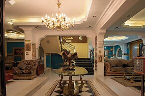 Pyramita Hotel