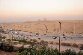 Pyramita Hotel