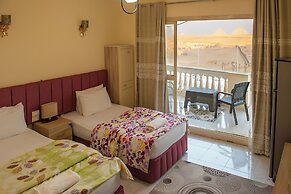 Pyramita Hotel