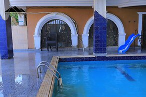 Pyramita Hotel