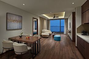 THE WATSON PREMIUM HALONG HOTEL