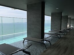 Panora 2-Bedroom Apartment With Sea View