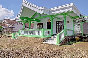 Hotel O Desa Wisata Pandean