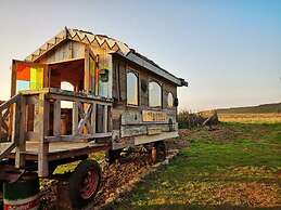 2 x Double Bed, Glamping Wagon in Dalby Forest