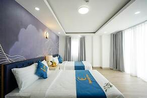 Moonlight Nha Trang Hotel