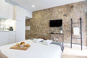 Cimo de Vila 62 by LovelyStay