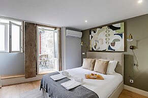 Cimo de Vila 62 by LovelyStay