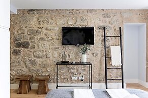 Cimo de Vila 62 by LovelyStay