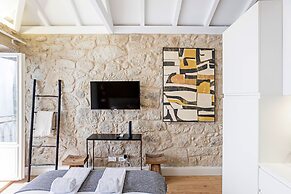 Cimo de Vila 62 by LovelyStay