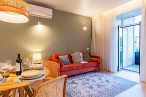 Almada 551 by LovelyStay