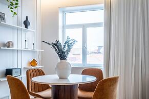 Almada 551 by LovelyStay