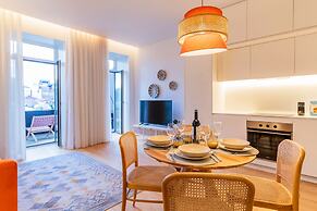 Almada 551 by LovelyStay
