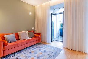 Almada 551 by LovelyStay
