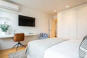 Almada 551 by LovelyStay
