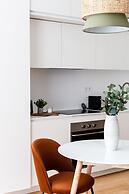 Almada 551 by LovelyStay