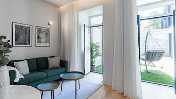 Almada 551 by LovelyStay