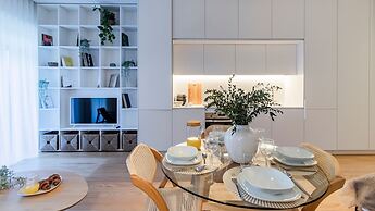 Almada 551 by LovelyStay