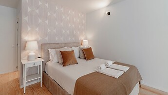 Almada 551 by LovelyStay