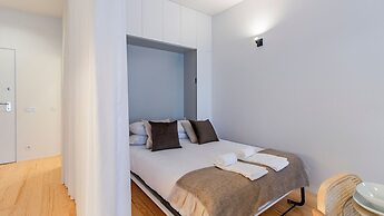 Almada 551 by LovelyStay