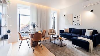 Almada 551 by LovelyStay