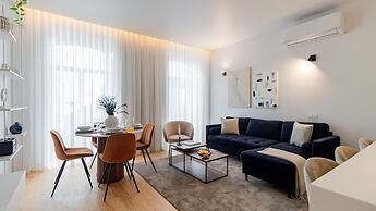 Almada 551 by LovelyStay